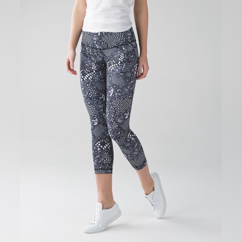 Lululemon Wunder Under Crop